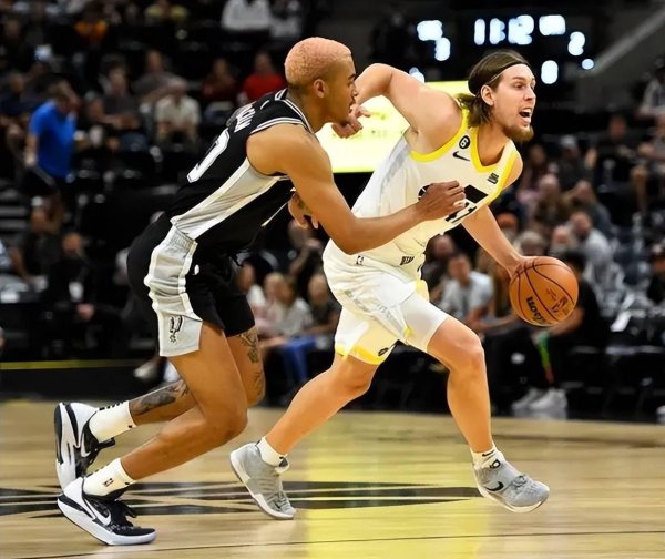 Spurs thực hiện một bước quan 